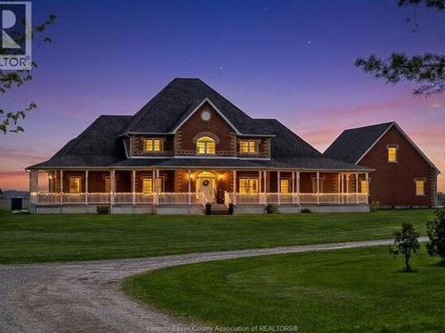 House for sale in Amherstburg, Ontario