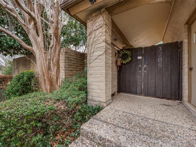House for sale in Irving, Texas