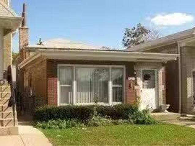 House for rent in Bedford Park