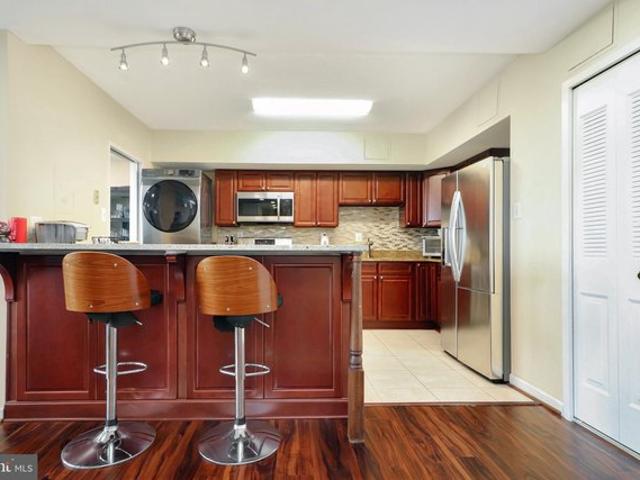 Condo for sale in Virginia