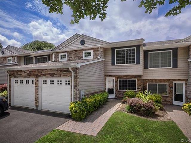Property for rent in Coram, Town of Brookhaven