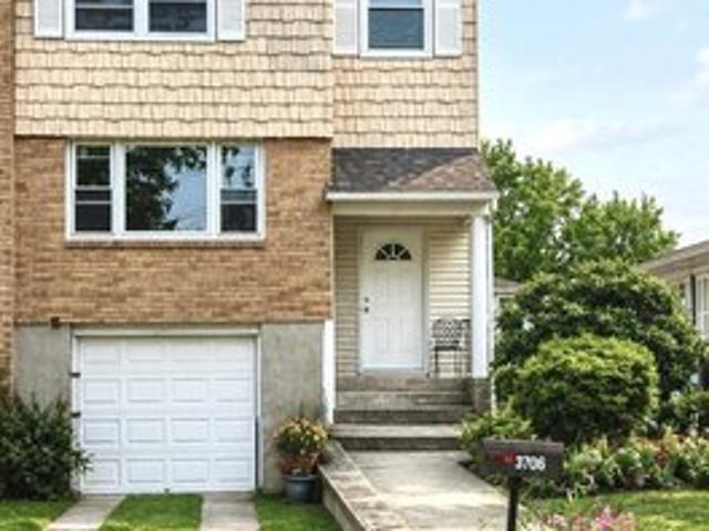 House for sale in Arverne, New York
