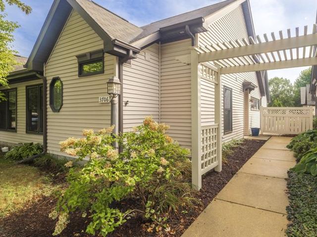 Townhouse for sale in Porter, Indiana