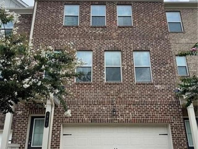 Townhouse for sale in Duluth, Georgia