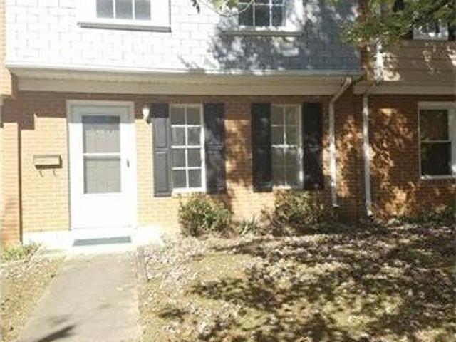 Townhouse for sale in Virginia