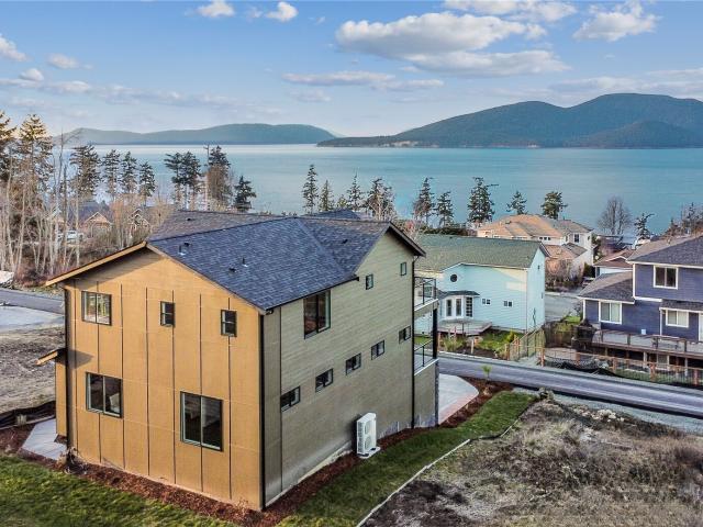 House for sale in Anacortes, Washington