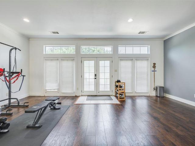 Townhouse for sale in Dallas