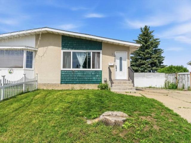 House for sale in Wedgewood, Alberta