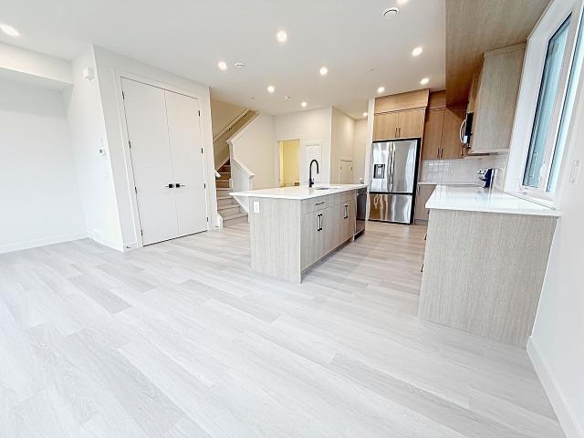 Apartment for rent in Bowness, Calgary