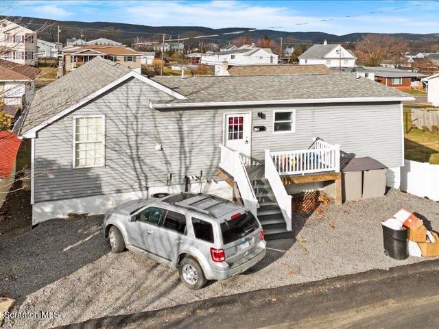 House for sale in Moosic, Pennsylvania