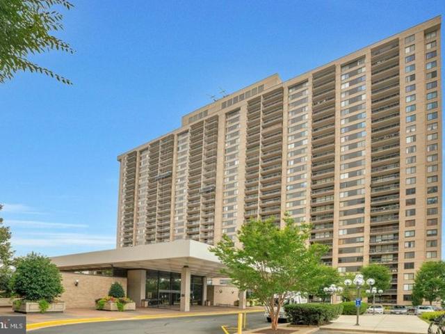 Condo for sale in Falls Church, Virginia