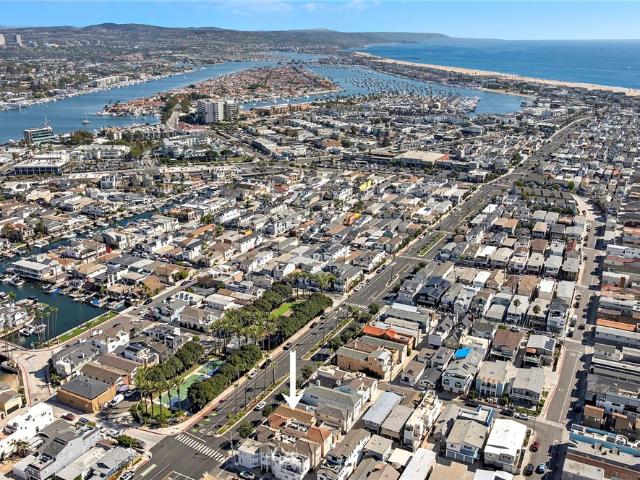 House for sale in Corona Del Mar, California