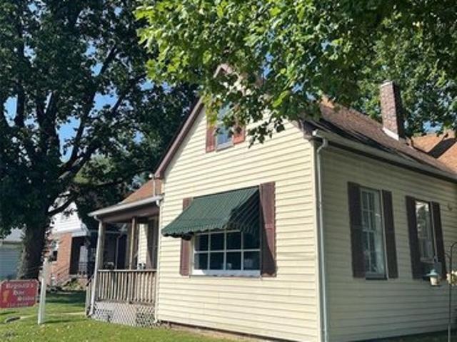House for sale in Belleville, Saint Clair County