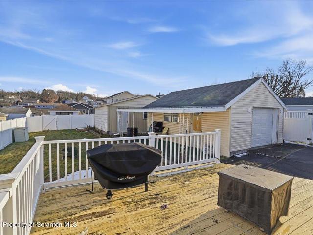 House for sale in Moosic, Pennsylvania