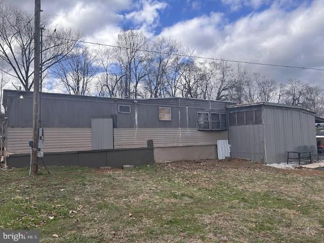 House for sale in Bunker Hill, West Virginia