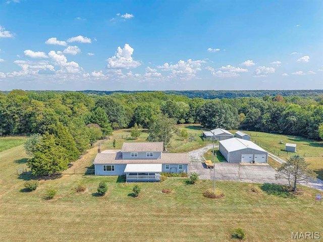 House for sale in Sorento, Bond County