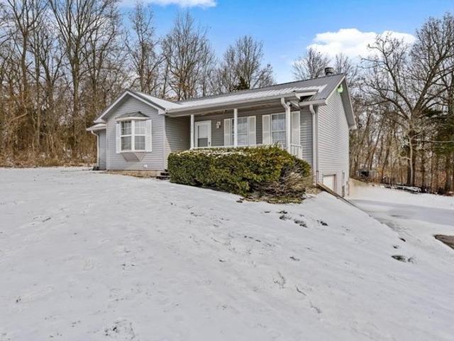 House for sale in Canmer, Kentucky