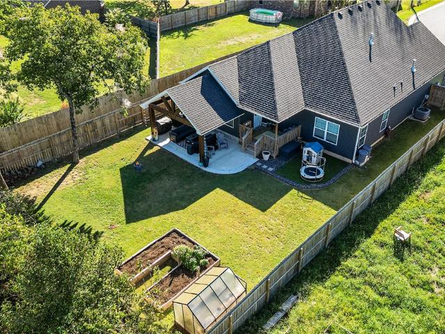House for sale in Gentry, Benton County