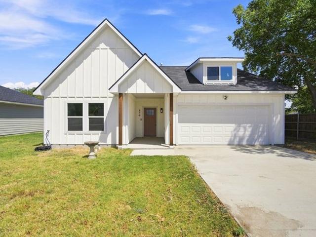 House for sale in Ellis, Texas