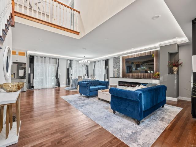 House for sale in Simsbury, Connecticut