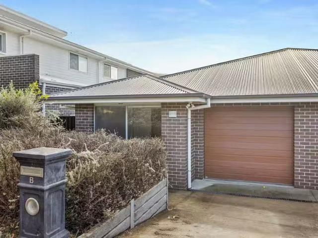 House for rent in Wollongong West, New South Wales