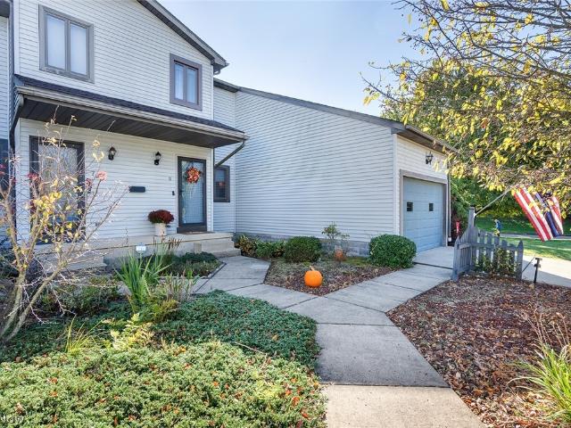 Condo for sale in Paulson Place, Canfield