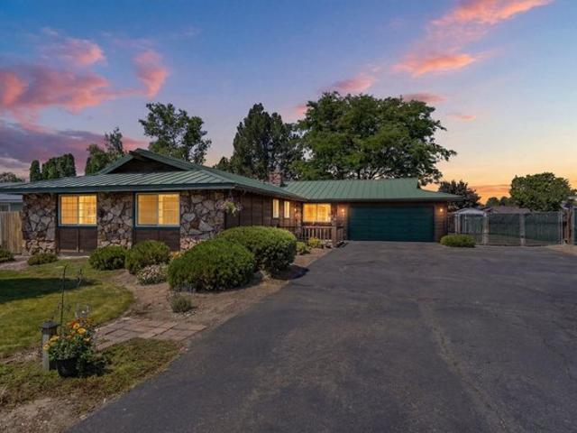 House for sale in Oregonia