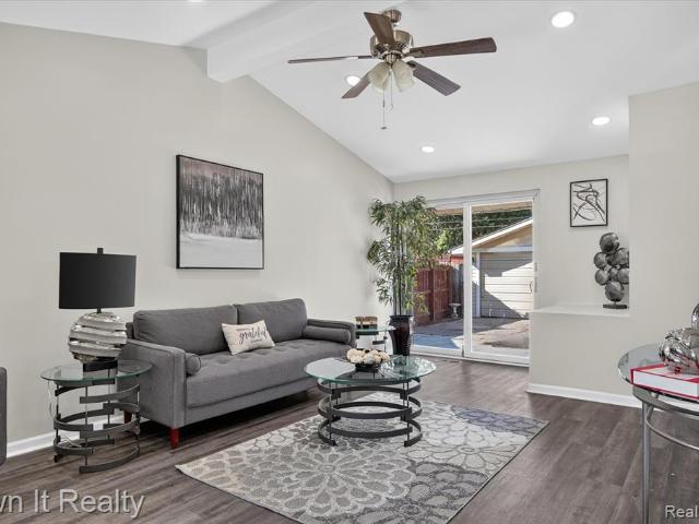 House for sale in Harry Slatkins Sub, Westland
