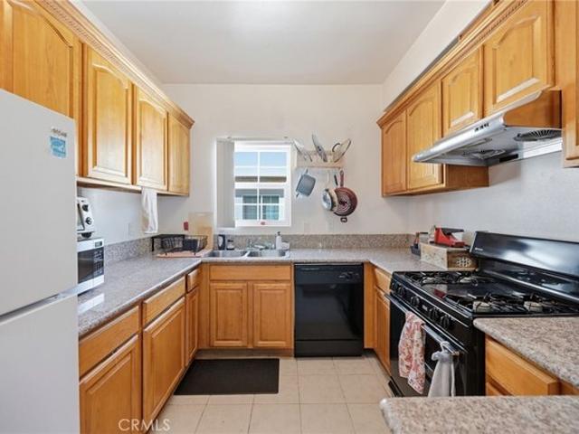 Townhouse for sale in Canoga Park, California