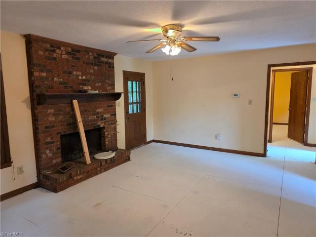 House for sale in Pfafftown, North Carolina