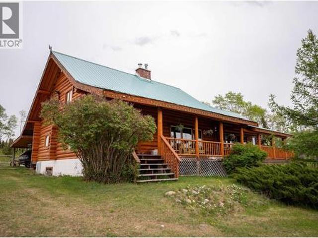 House for sale in 108 Mile Ranch, British Columbia