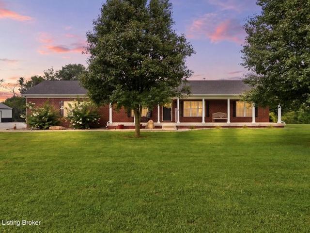 House for sale in La Grange, Kentucky