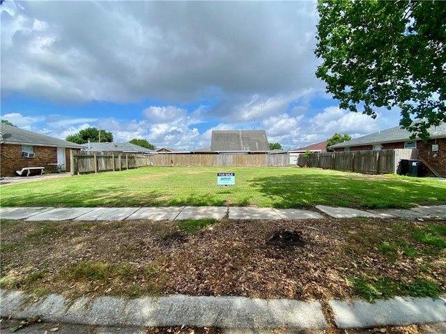 Land for sale in Chalmette, Louisiana