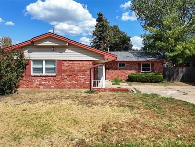 House for sale in Bethany, Oklahoma County