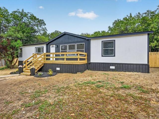 House for sale in Johnson, Texas