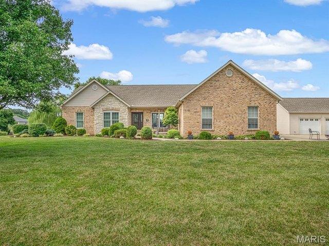 House for sale in Monroe, Illinois