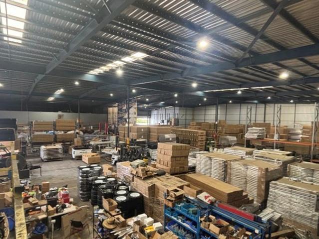 Warehouse for rent in Toombul, Queensland