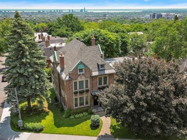 House for sale in Westmount, Quebec