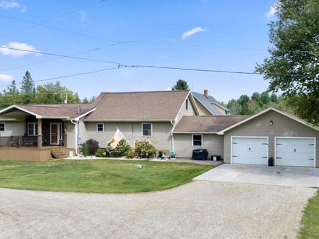 House for sale in Pine Ridge, Escanaba