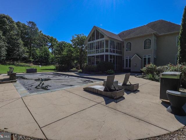 House for sale in Huntingtown, Maryland