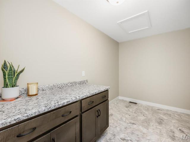 House for sale in Shiloh, Illinois