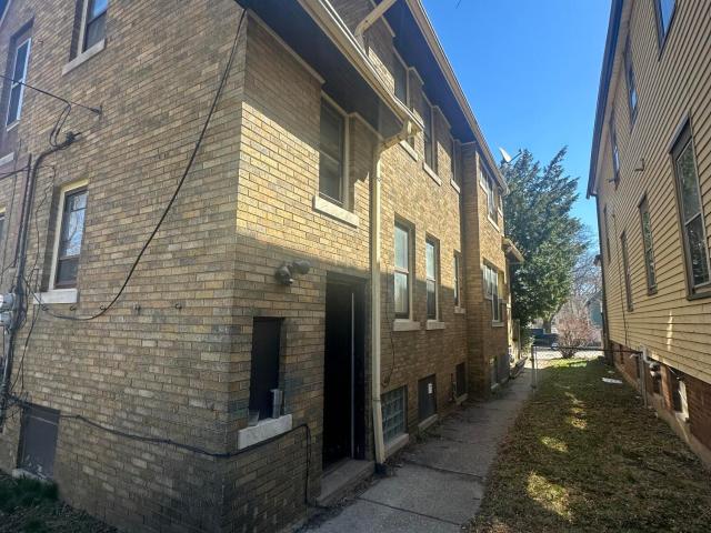 House for sale in Milwaukee, Wisconsin