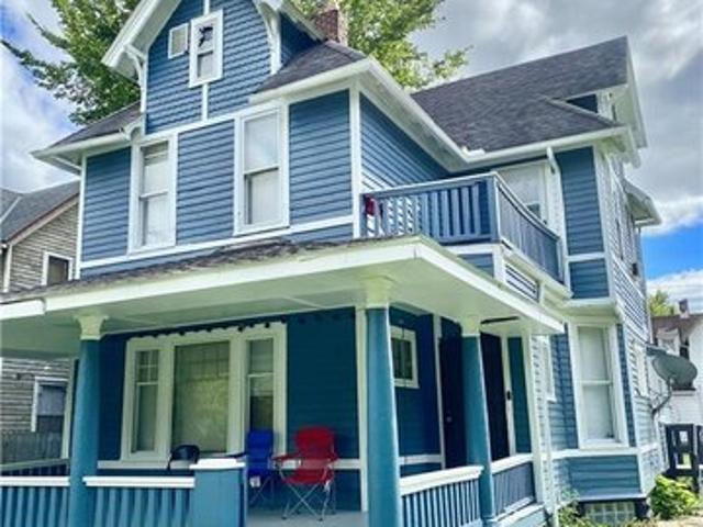 House for sale in Brooklyn Centre, Cleveland
