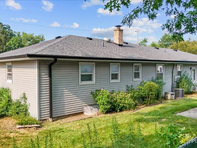 House for sale in Gurnee, Illinois