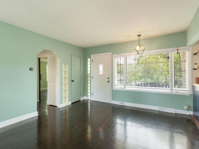 House for sale in Island Lake, Illinois