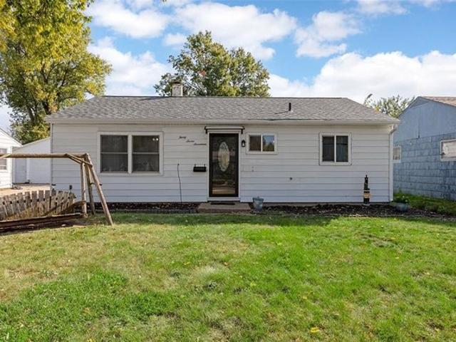 House for sale in Linn, Iowa