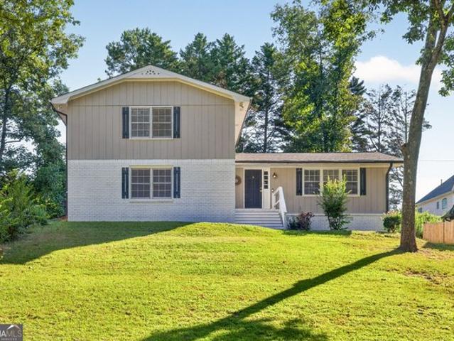 House for sale in Rock Creek Estates, Buford