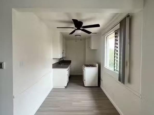 Condo for rent in Canoga Park, California