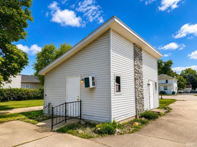 Commercial for sale in Mishawaka, Indiana
