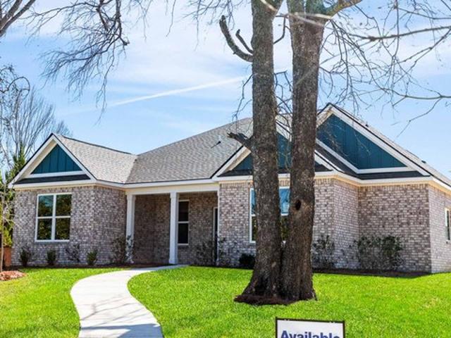 House for sale in Hope Hull, Alabama